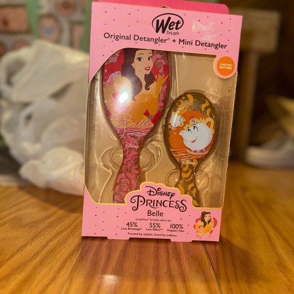 Disney Accessories - Disney Princess Belle Hairbrush Set - Pink and Gold